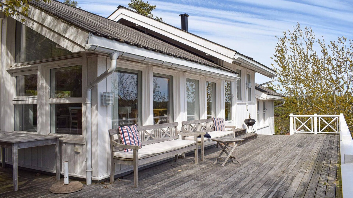 Tvedestrand House | Cozy home in Tvedestrand with kitchen
