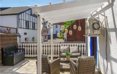 Ulmen House | Cozy Home In Ulmen With Kitchen