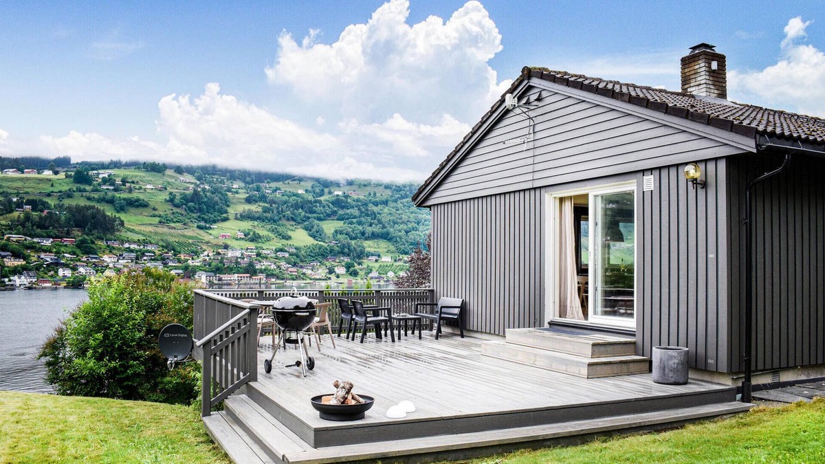 Ulvik House | Cozy home in Ulvik with WiFi