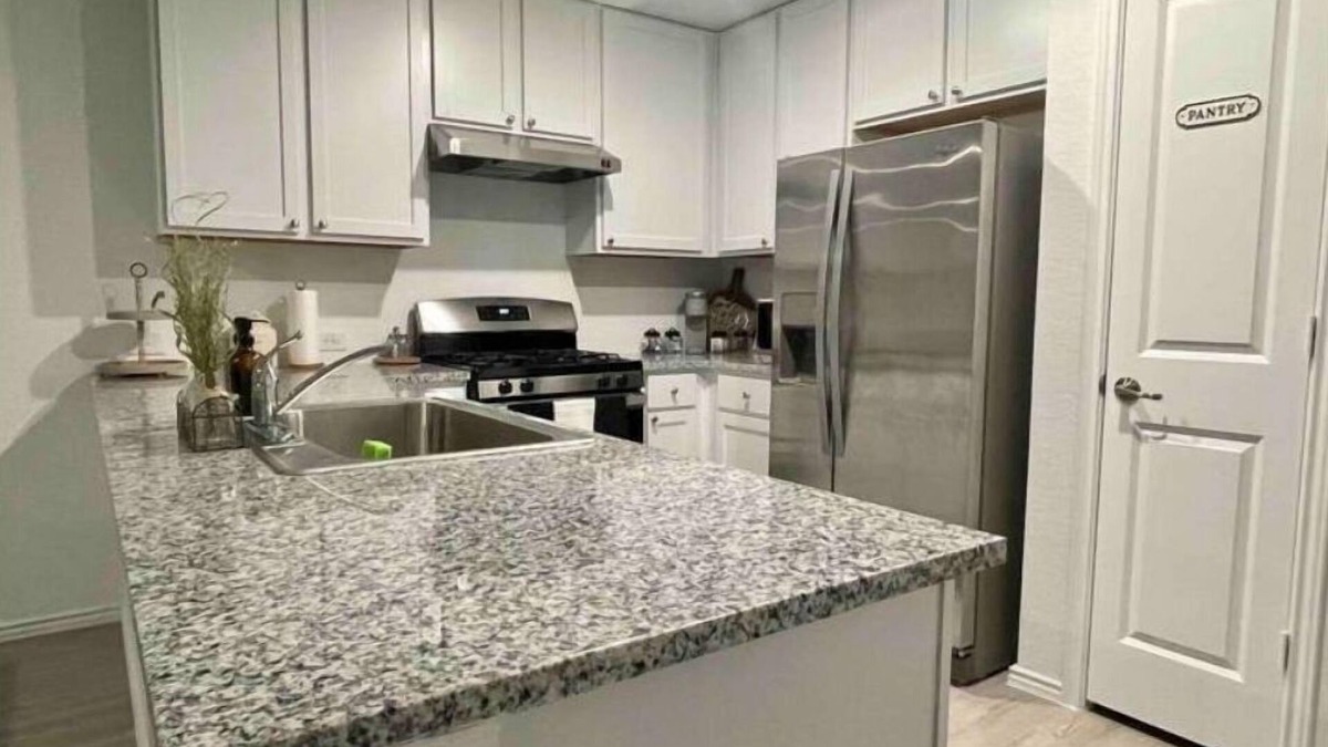 Southside House | Cozy Home just minutes from Downtown/Lackland AFB/Toyota Plant/Historic Missions