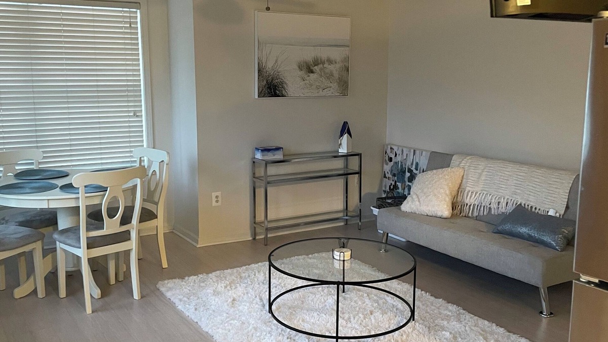 Harrison House | Cozy home on the Clinton River W/Private Dock Access n