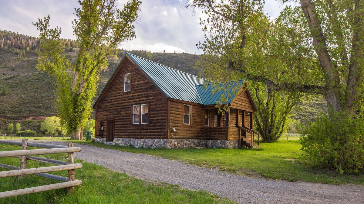Ridgway House | Cozy Home - Private - Stunning Views - Between Ridgway and Ouray