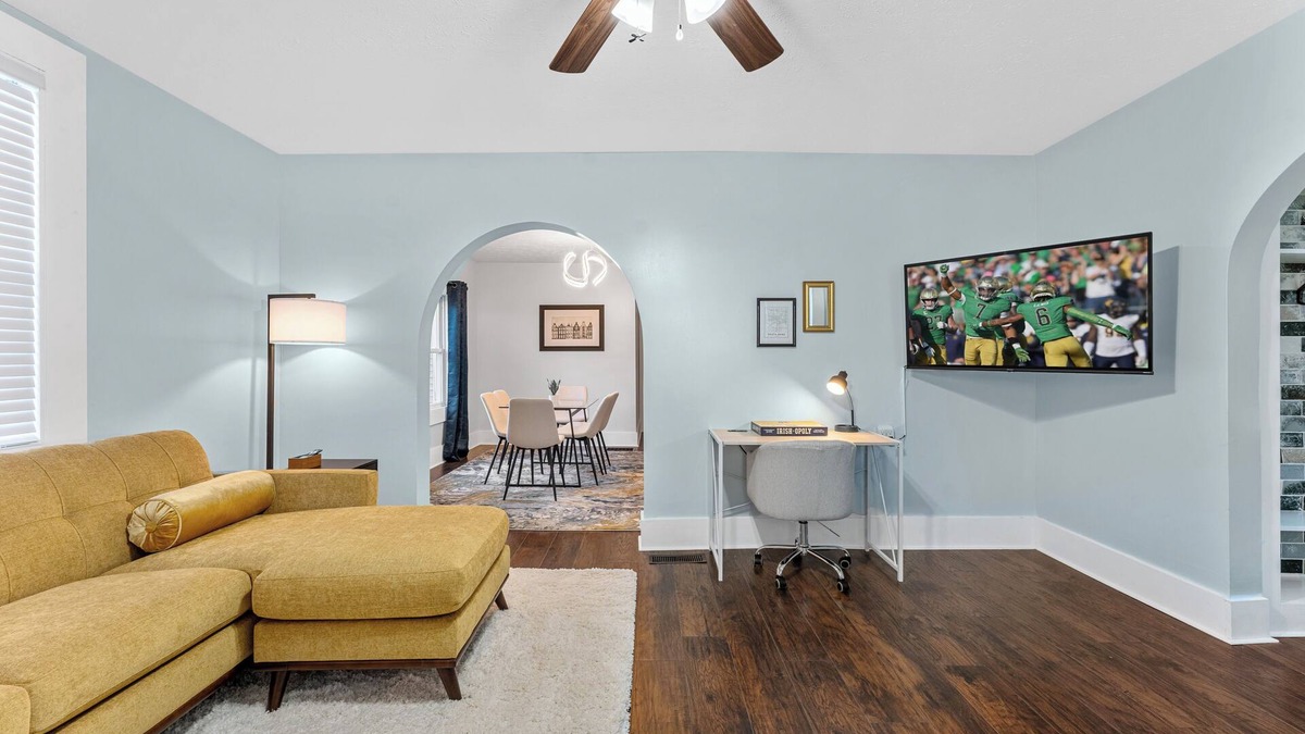 Harters Heights House | Cozy Home short walk from ND campus