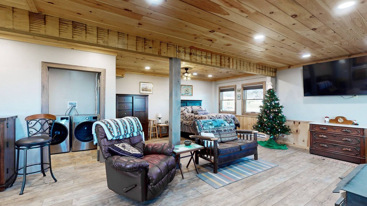 Prattsburgh House | Cozy home with deck, patio & sweeping pastoral views, near Keuka Lake