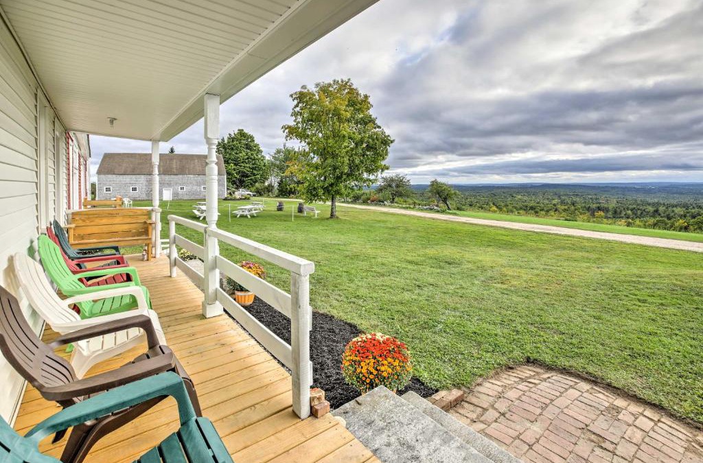 Greene House | Cozy Home with Vineyard, Working Farm and Fall Foliage