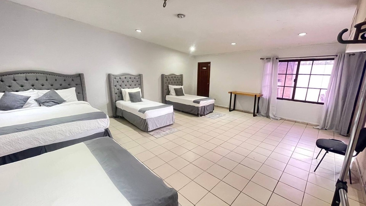 San Pedro Sula Hotel | Cozy hotel in amazing San Pedro Sula with AC, WiFi