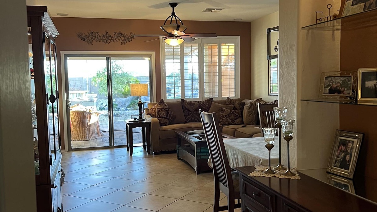 Anthem House | Cozy house centrally located to events and attractions.