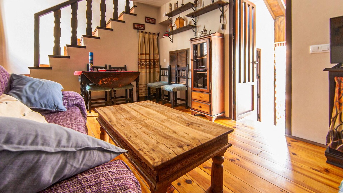 Las Nogueras House | Cozy House for 3 with Patio in La Matea