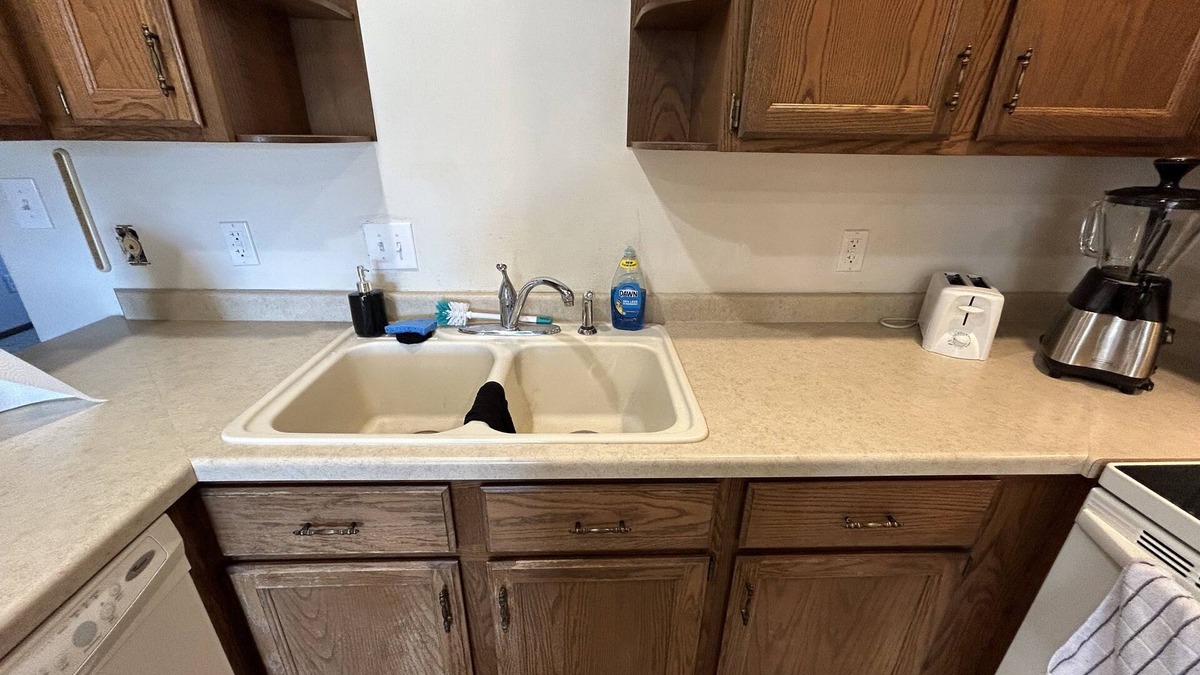 Lena House | Cozy house for rent in Lena, Illinois.