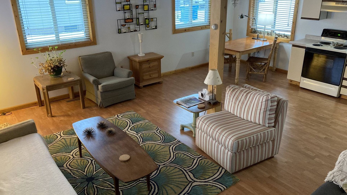 Marquette House | Cozy House in town