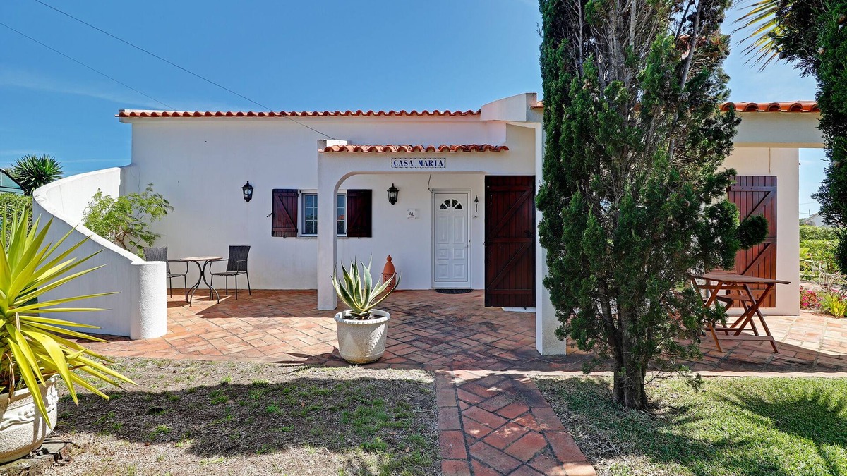 Aljezur House | Cozy house located within the Vicentine coast natural park