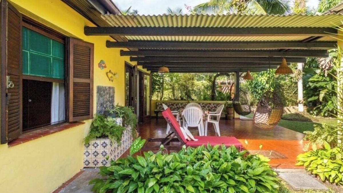 Praia das Cigarras House | Cozy house, terrace, 50 meters from the beach, kiosk w/barbecue