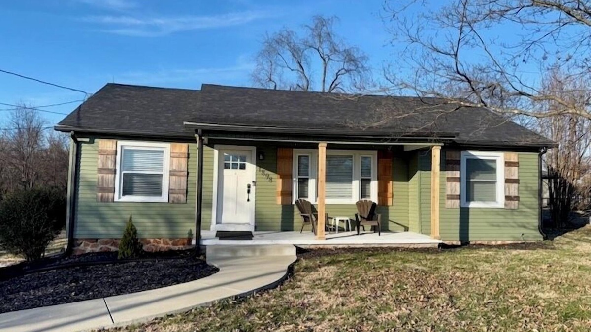 Bowling Green Cottage | Cozy House with lots of charm!