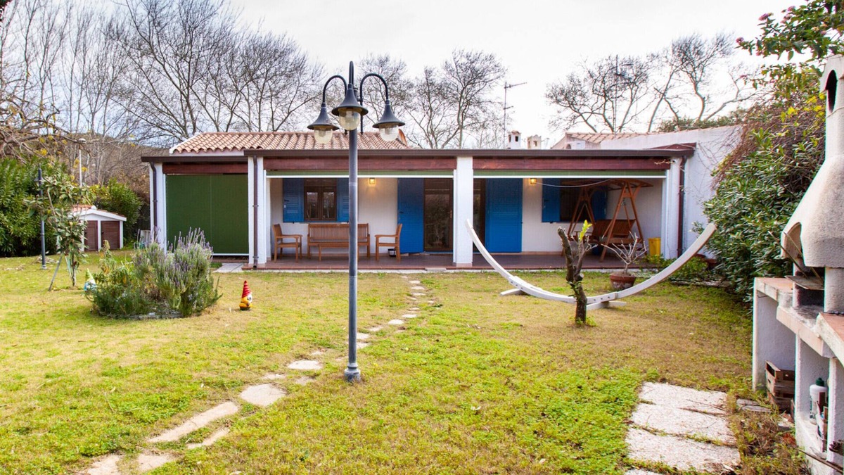 Geremeas House | Cozy house within walking distance from the beach.Pets allowed