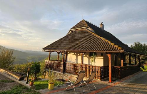 Poljanak House | Cozy House Zivko with Balcony