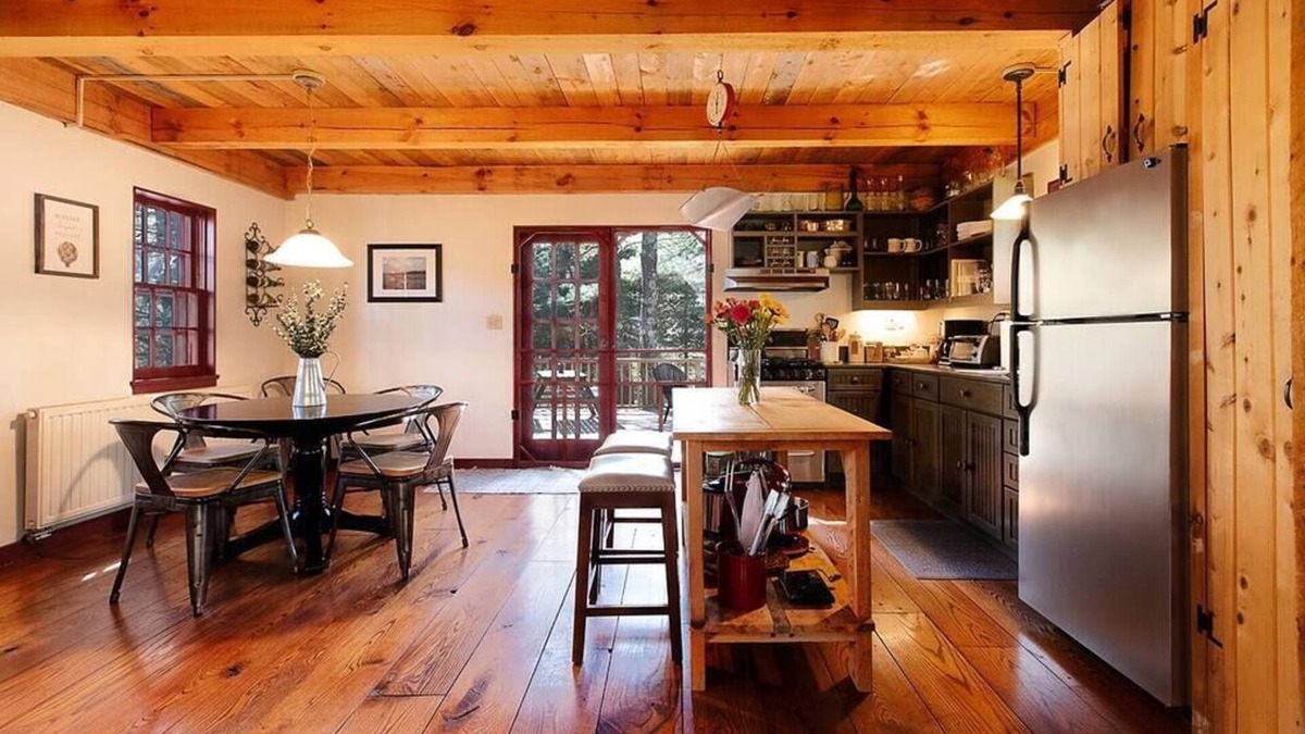 Kinderhook House | Cozy Hudson Valley Cabin, Fully Stocked w/Wifi