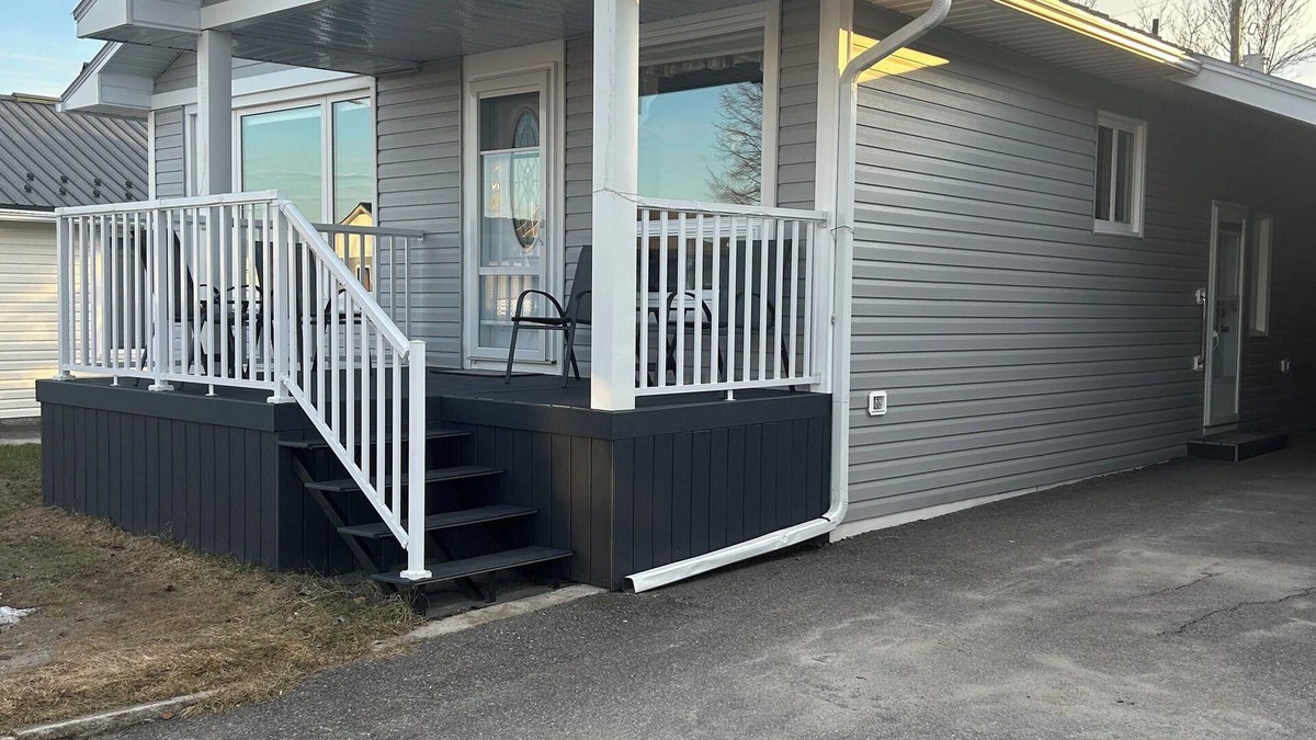 Iroquois Falls House | Cozy in Iroquois Falls