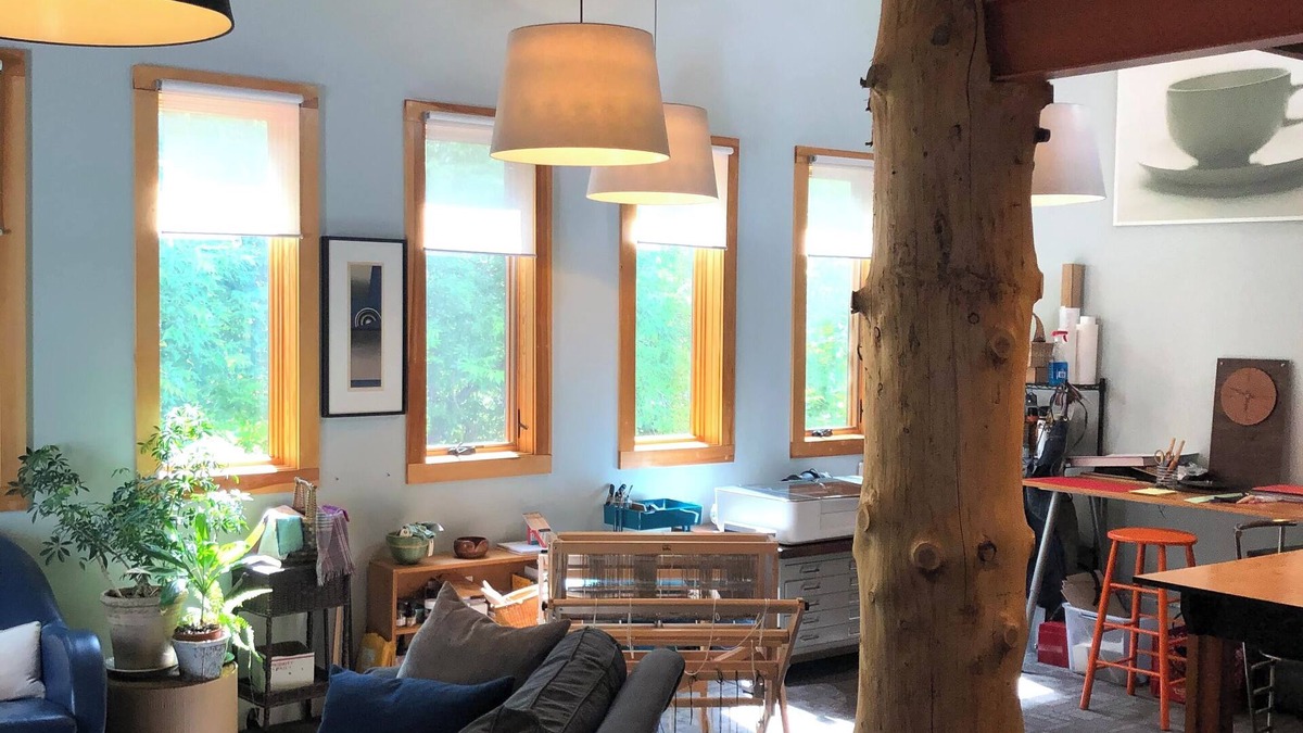 Manchester Center Apartment | Cozy In Town Manchester Studio w/Loft Bedroom.