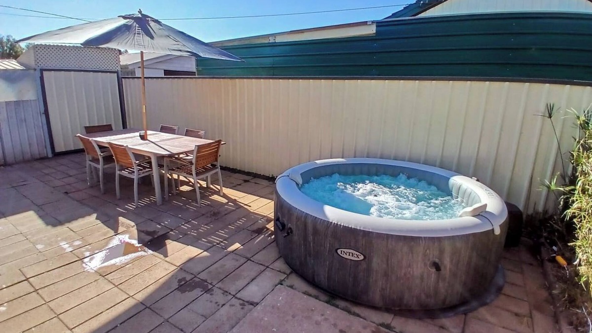 Whyalla Stuart House | Cozy industrial home with hot tub & fruit garden