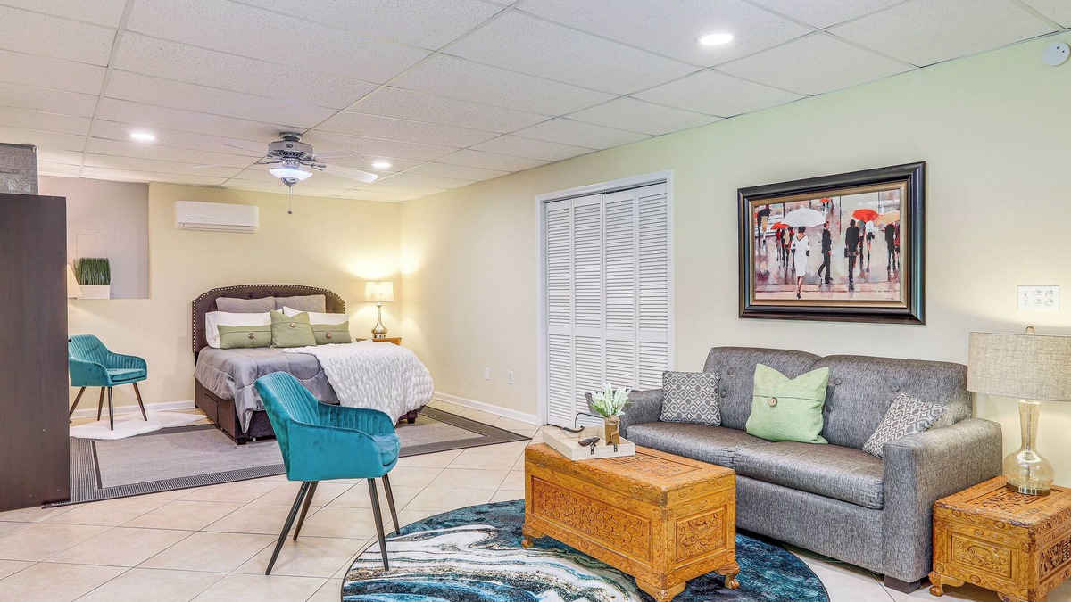 Fayetteville Apartment | Cozy Jonesboro Studio w/Patio ~ 22 Mi to Atlanta!