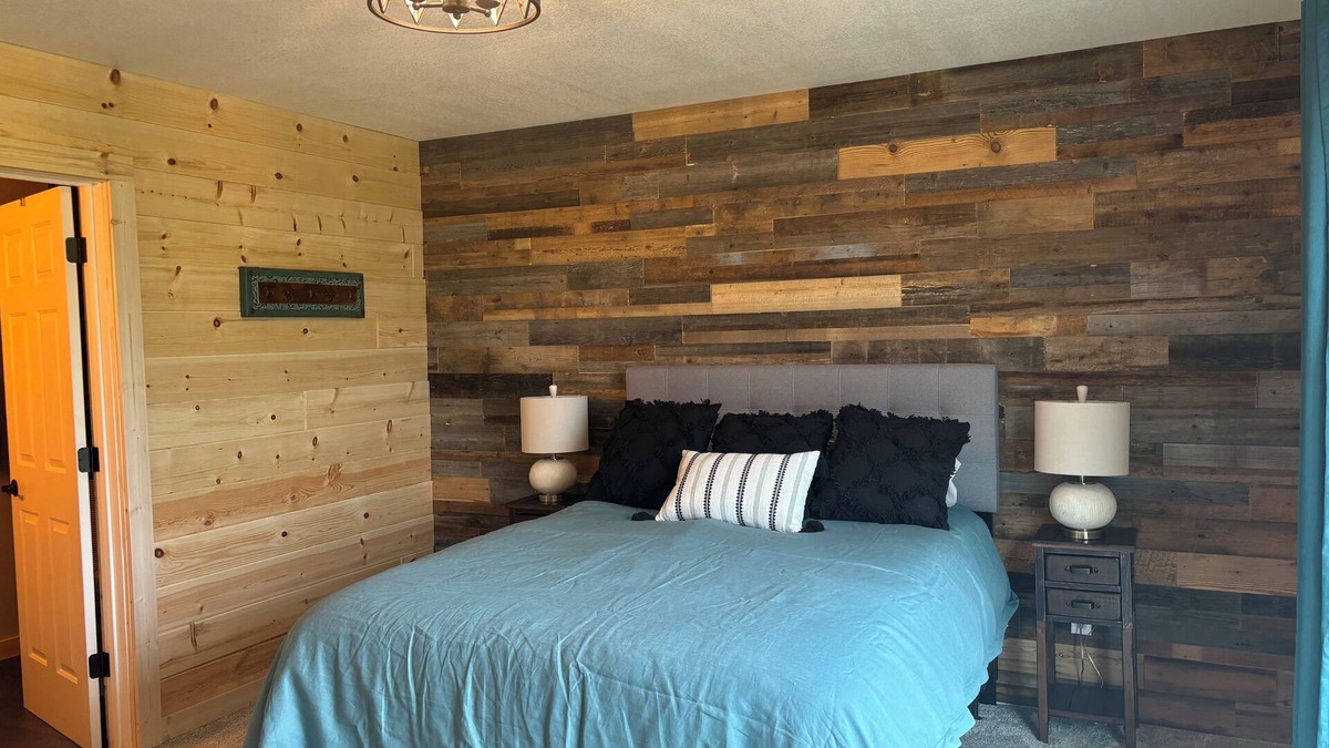 Evergreen House | Cozy Kalispell Home