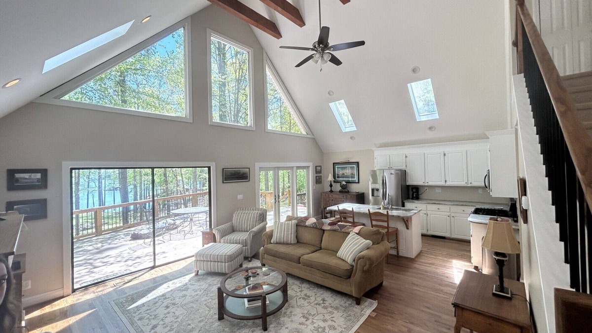 Henderson House | Cozy Kerr Lake waterfront home with private boat dock.