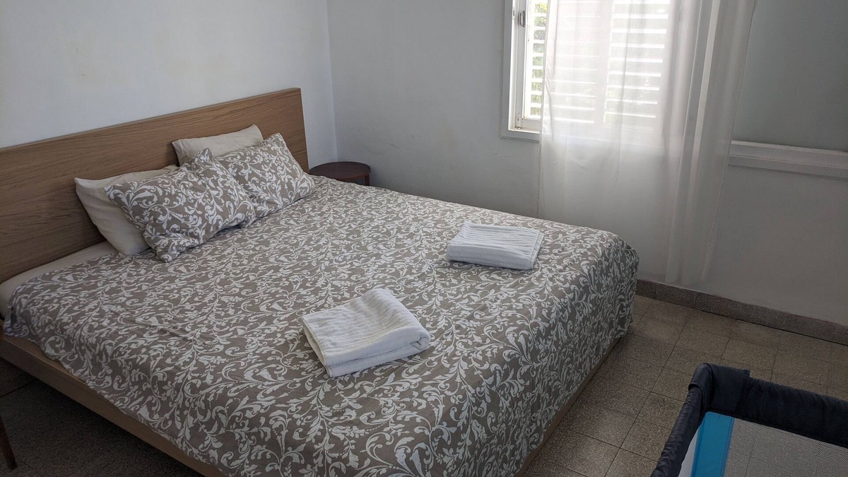 Gesher HaZiv Apartment | Cozy Kibbutz Apt 5 Minutes From Achziv Beautiful Beach