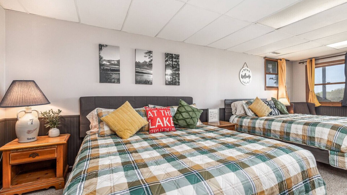 Apple River Apartment | Cozy King + Queen Suite | Near Golf, Lake & Marina