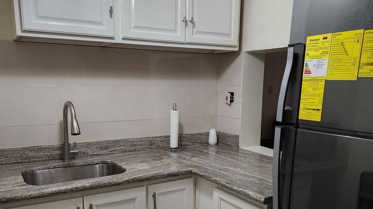 Beverly Hills Apartment | Cozy Kingston Getaway Ideally located