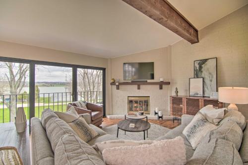 Lake Geneva Apartment | Cozy Lake Geneva Retreat with Year-Round Views!