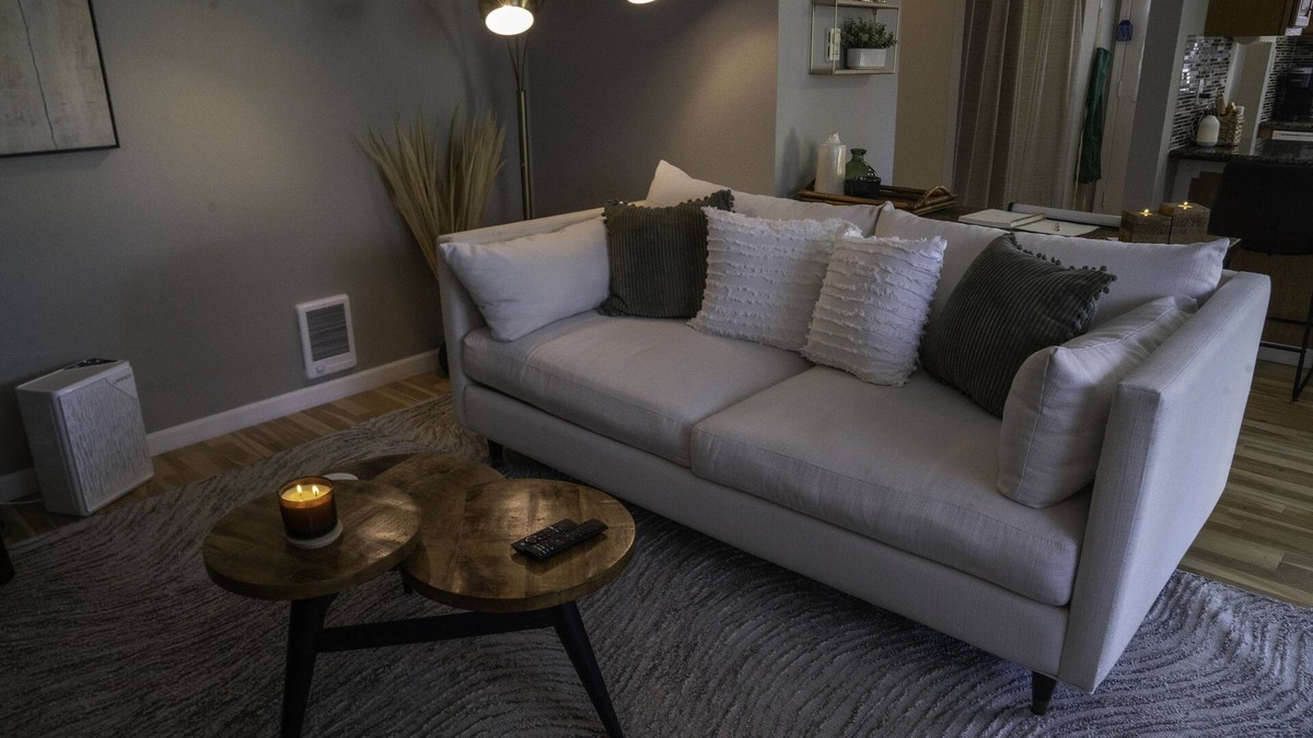 Lake Stevens House | Cozy Lake Stevens family bungalow: peaceful & quiet with a serene backyard.