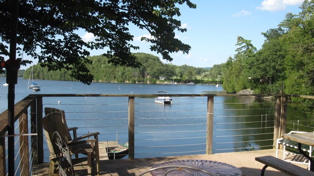 North Ferrisburgh Cottage | Cozy lakefront 2 1/2 bedroom home on Lake Champlain, with dock and deck.
