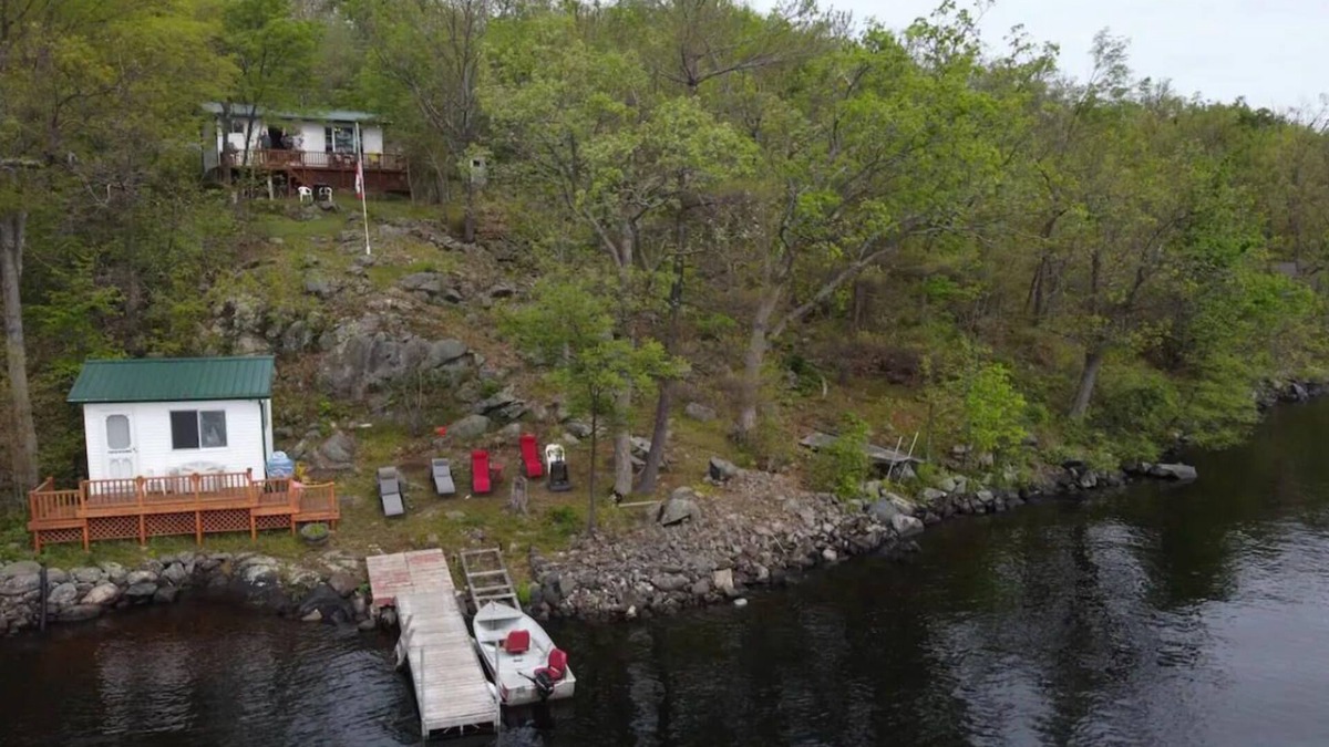 Marmora Cottage | Cozy lakefront cottage, 2 hours from Toronto!