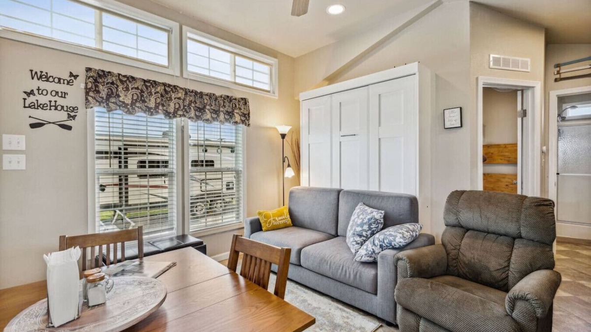 Kerens House | Cozy Lakefront Cottage on Richland-Chambers