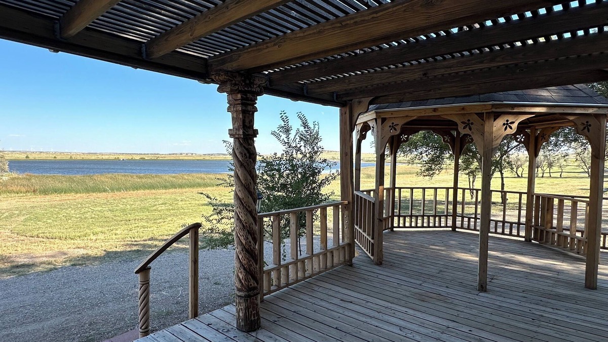 Walsenburg House | Cozy Lakefront Getaway - 3 Bed, 2 Bath Retreat with Scenic Walking Path