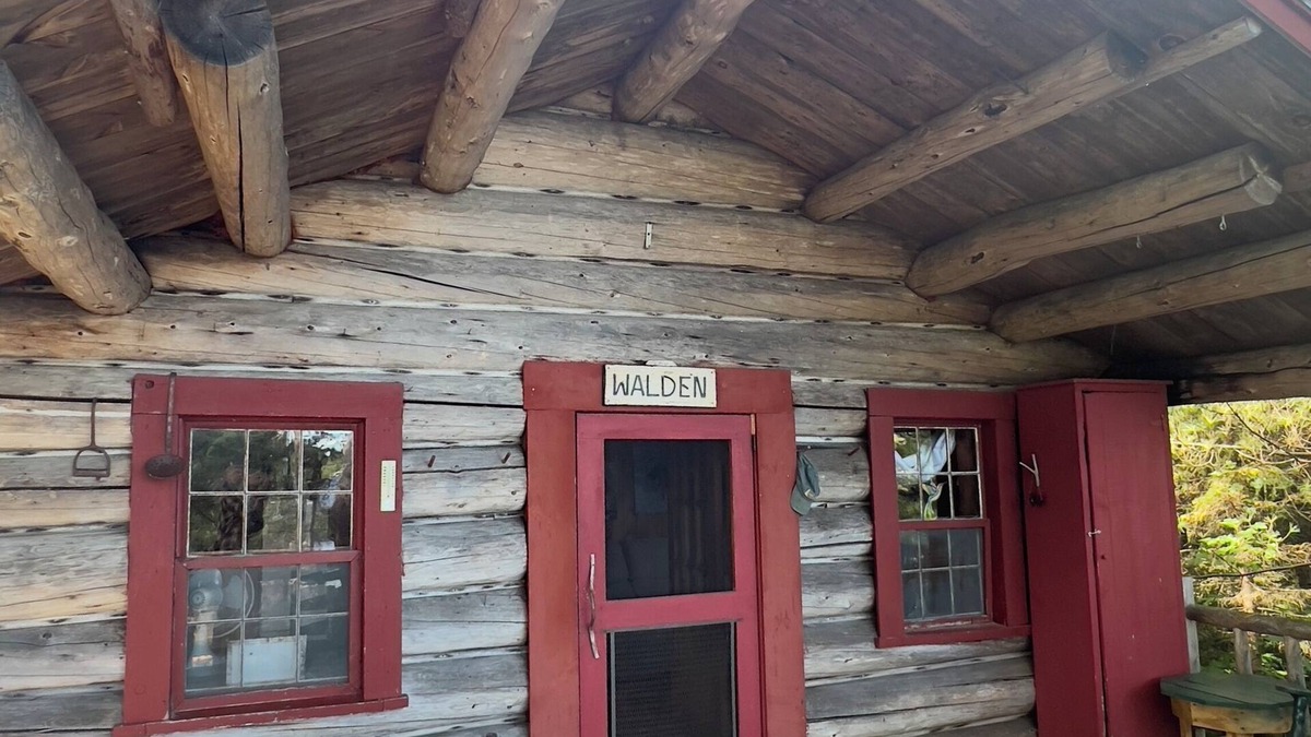 Jackman Cabin | Cozy Lakeside Cabin – Your Private Island Retreat