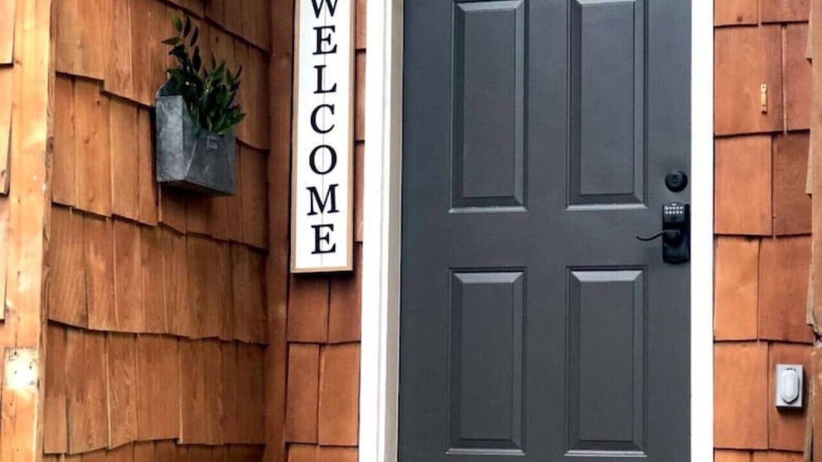 Ridgeway Cabin | Cozy Lakeside Escape