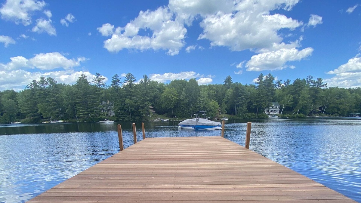 Sunapee House | COZY LAKESIDE RETREAT MINUTES FROM MT. SUNAPEE