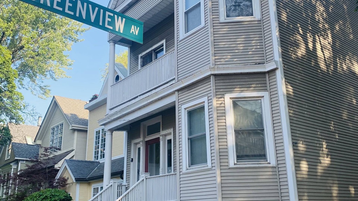 Lakeview Condo | Cozy Lakeview Condo