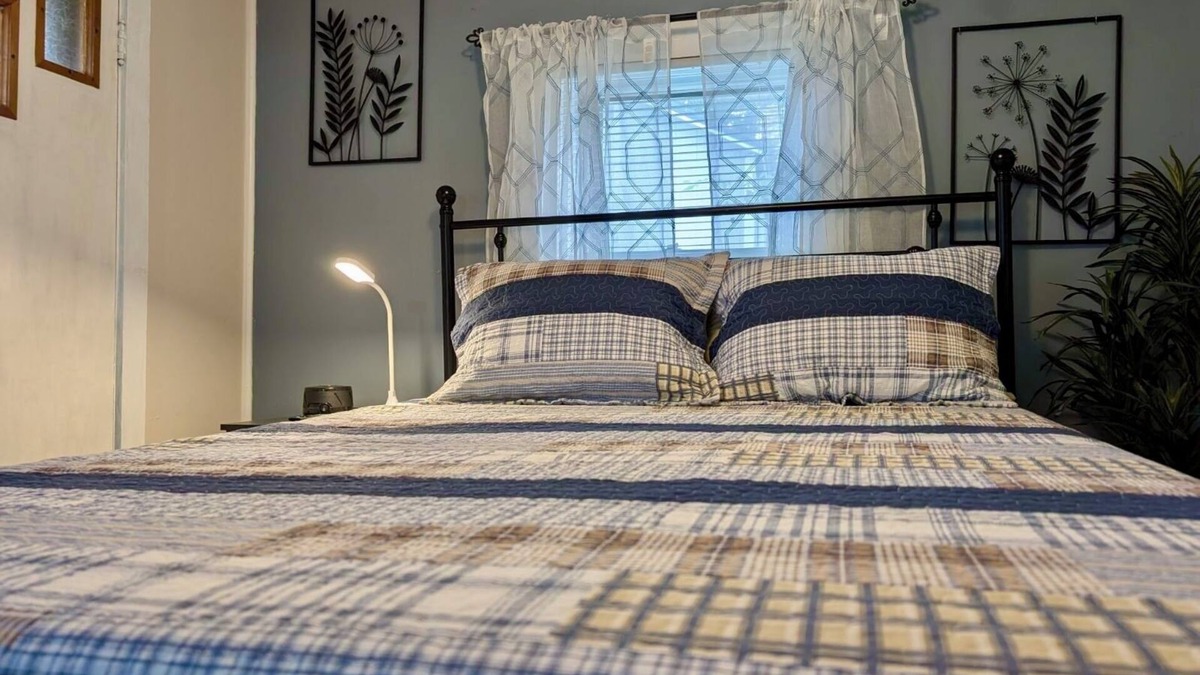 Beckley House | Cozy Lil’ Roost in Beckley