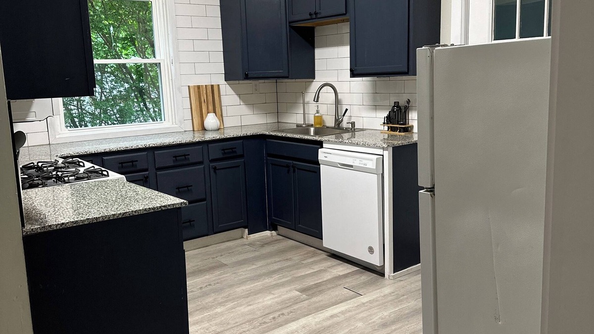 Cortland Apartment | Cozy Lincoln Living 3 BR/2Bath Apt in Cortland