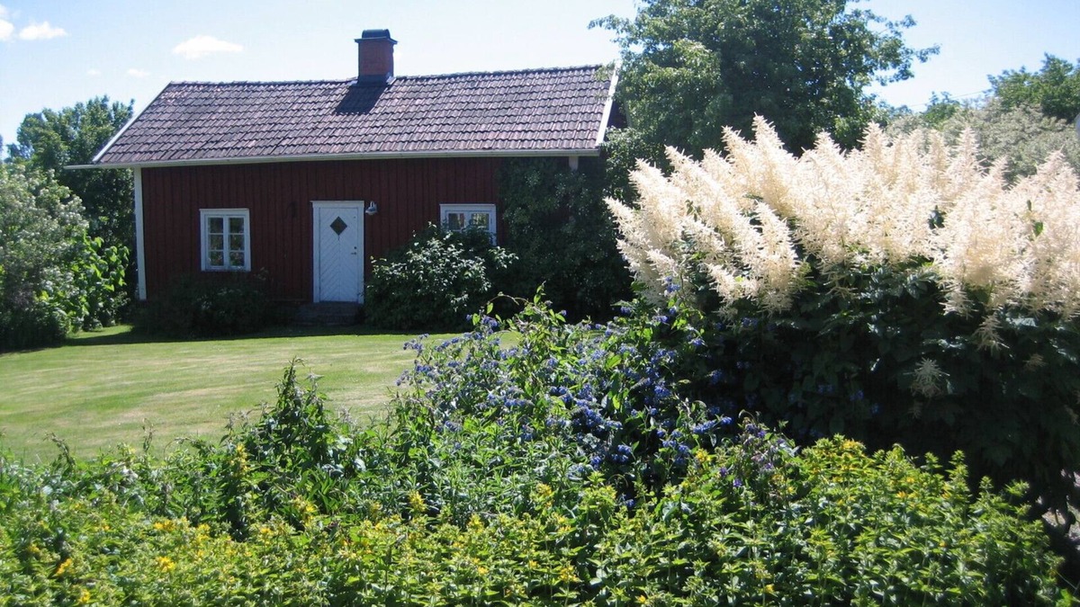 Vallsjobol House | Cozy little cottage between Lakes Skagern and Unden
