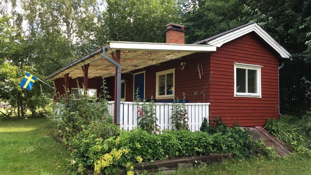 Nykoping Municipality Cabin | Cozy Little House With a View of the Lake. Mysigt Torp Directly vid sjö och Nature Reserve