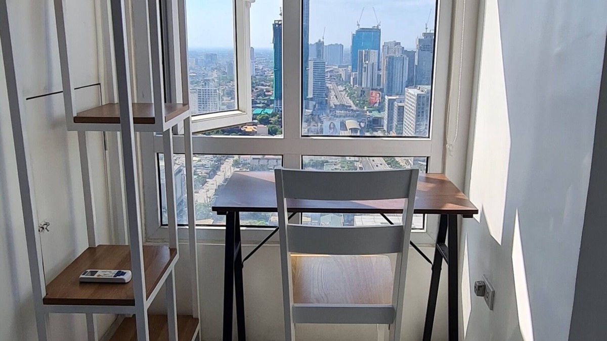 South Triangle Condo | Cozy Living in Prime City location QC, Manila