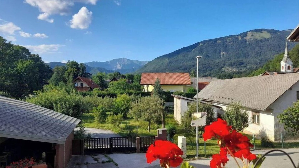 Trzic Apartment | Cozy loft apartment in the heart of Kamnik-Savinja alps