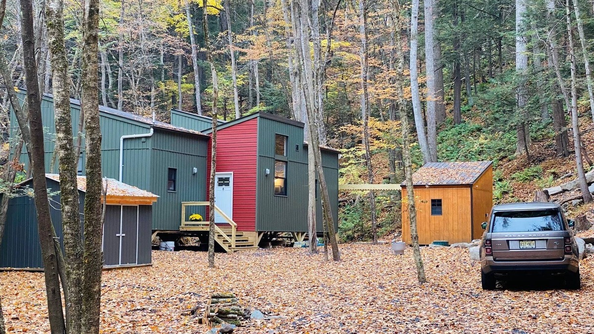 Sparrow Bush Cottage | Cozy loft cottage with a flowing trout brook
