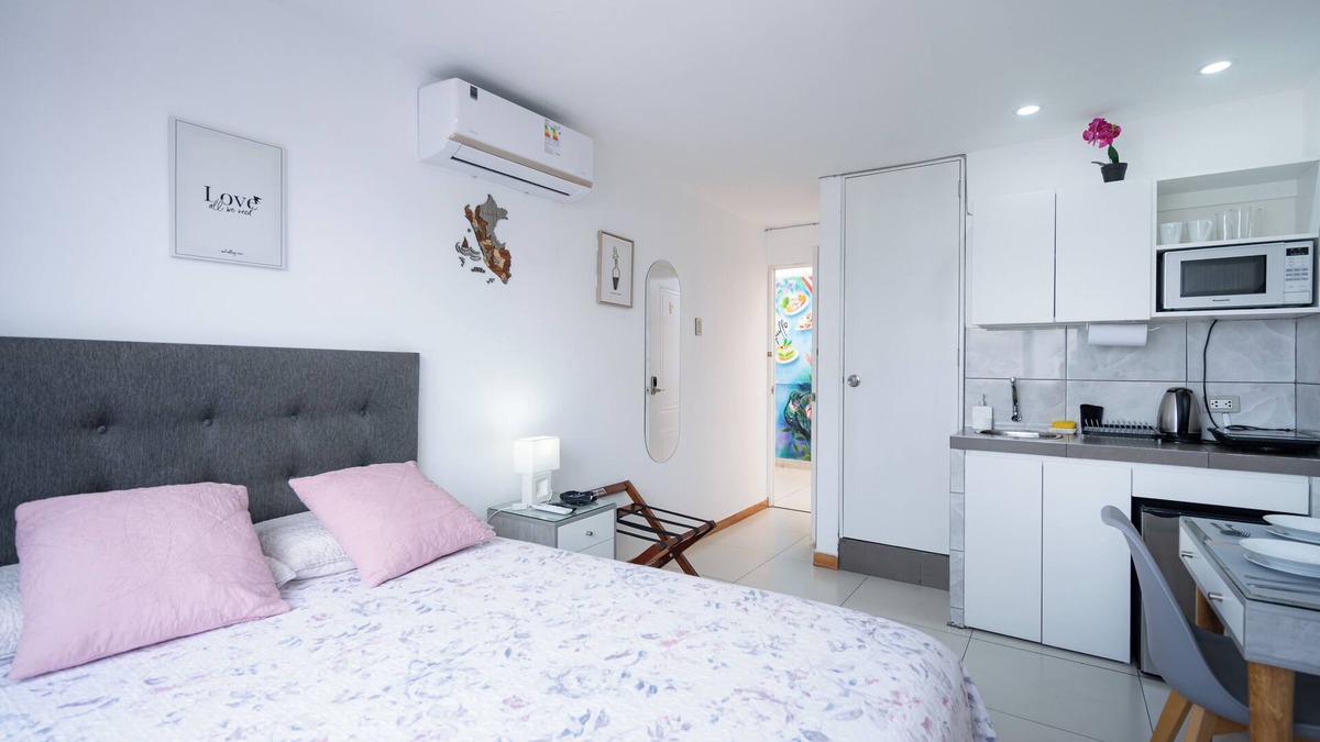 Surquillo Apartment | Cozy Loft near San Isidro Bus Ctr & Miraflores