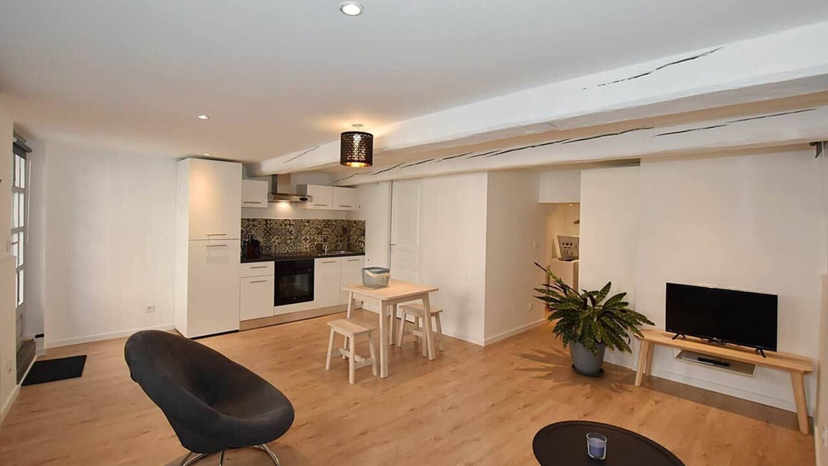 Clermont-Ferrand House | Cozy loft refurbished TOWN CENTER with PARKING and WIFI