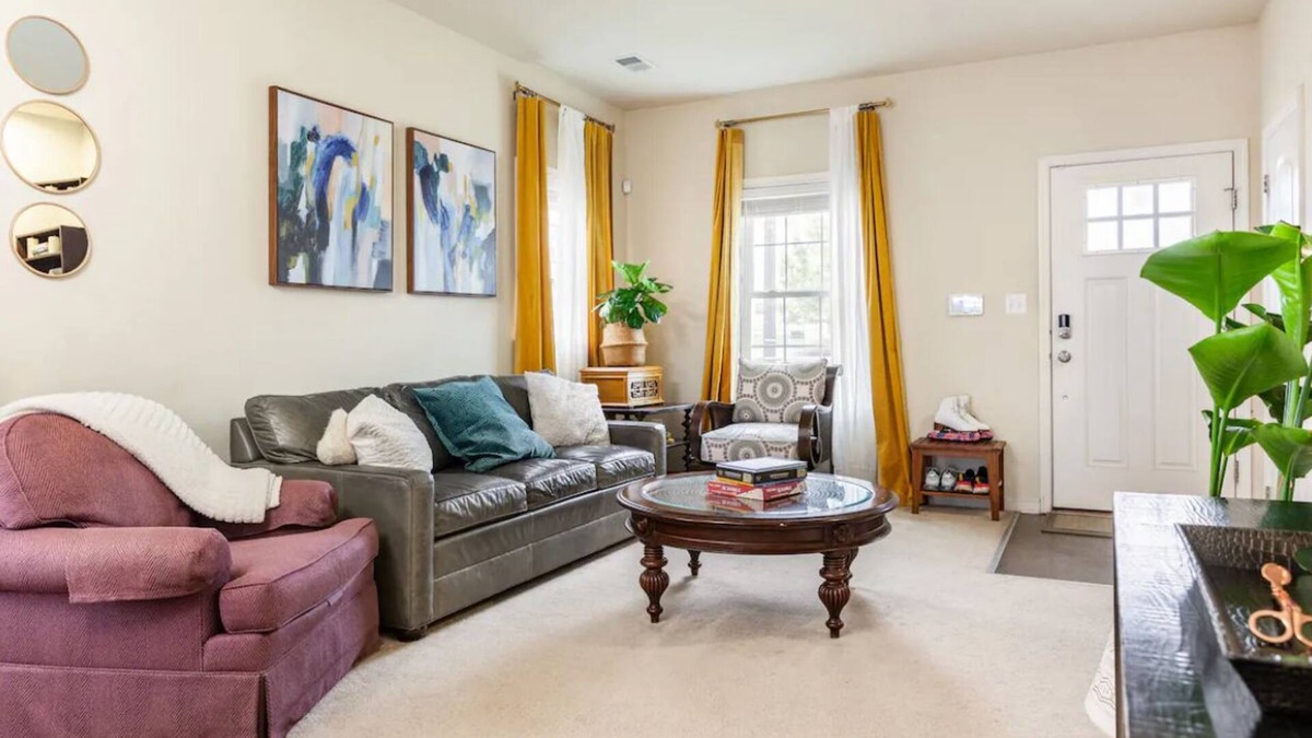Seat Pleasant House | Cozy loft w/private parking