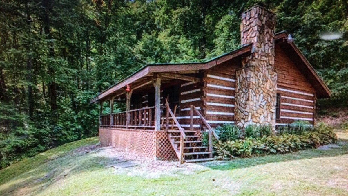 Sylva Cabin | Cozy Log Cabin! 3600' Elevation! Spectacular mountain view!